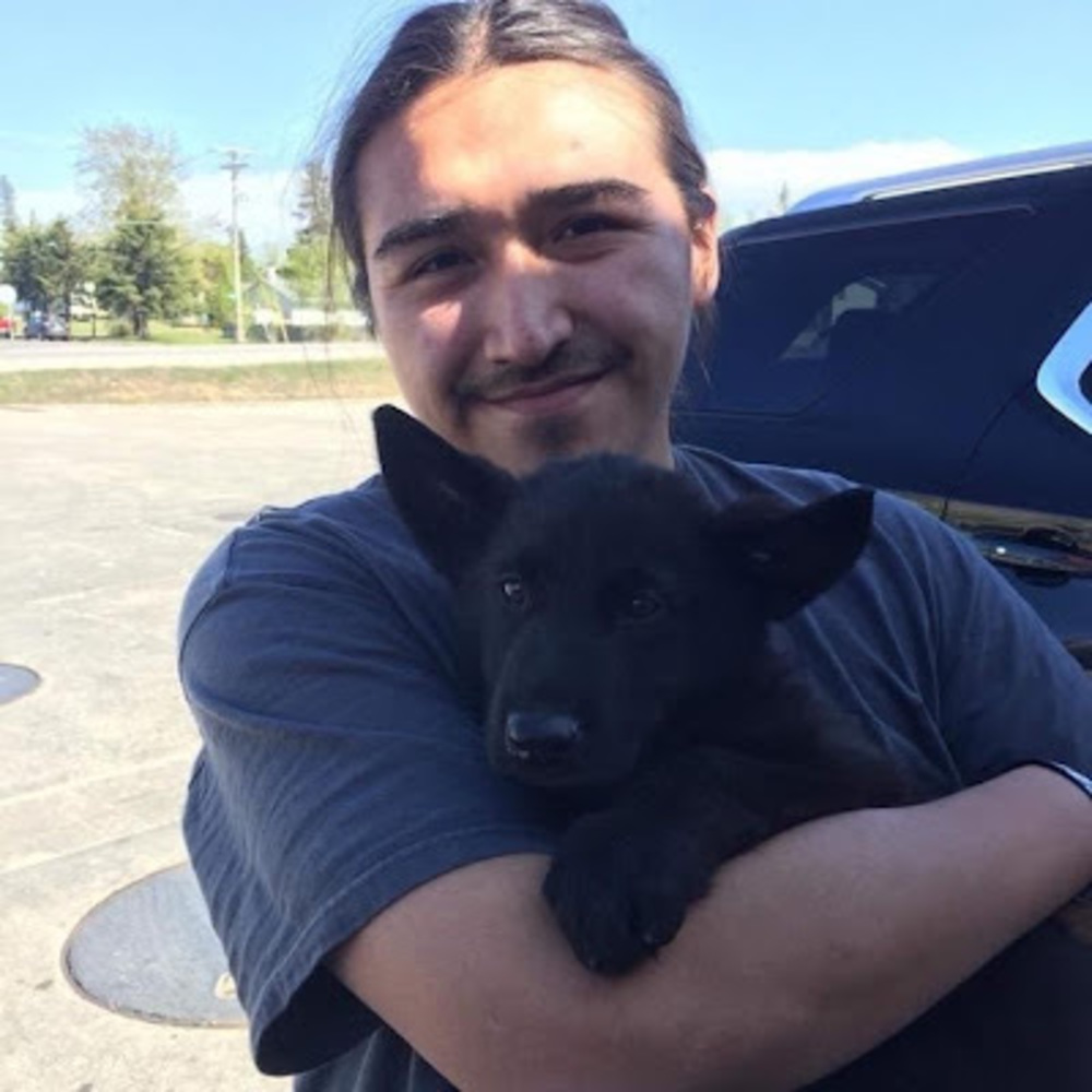 Meet your Posher, Lakota